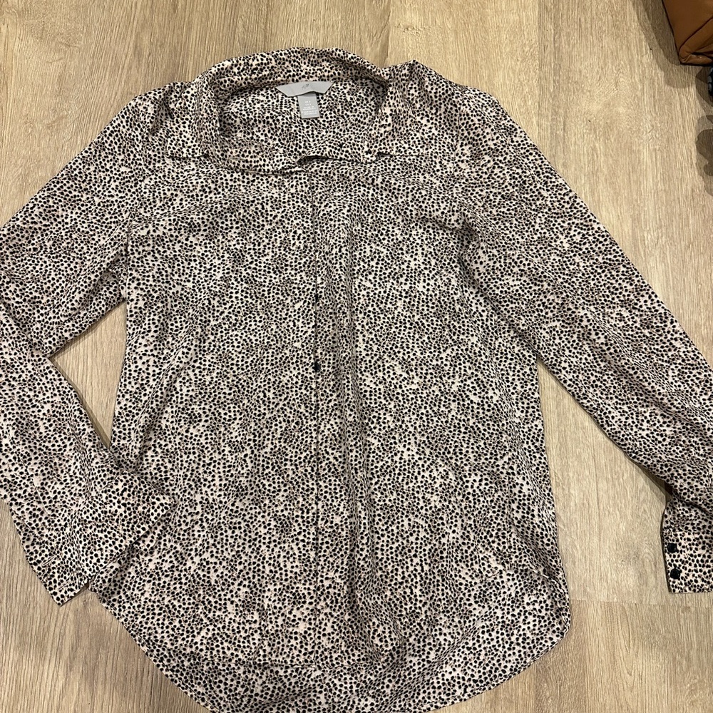 H&M cheetah leopard Casual Button Down Shirt